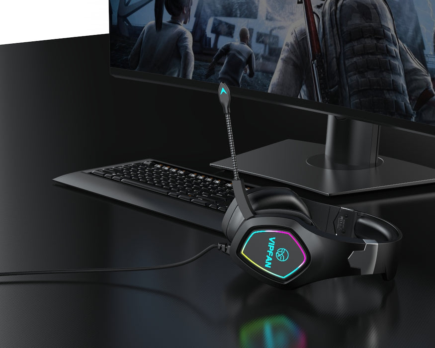 Gaming Headset with RGB Light / HD Sound & Mic